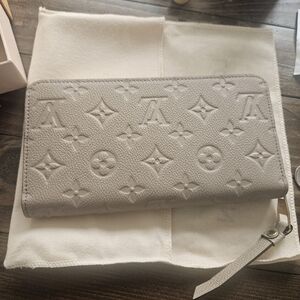 Empreinte Leather Zippy Wallet